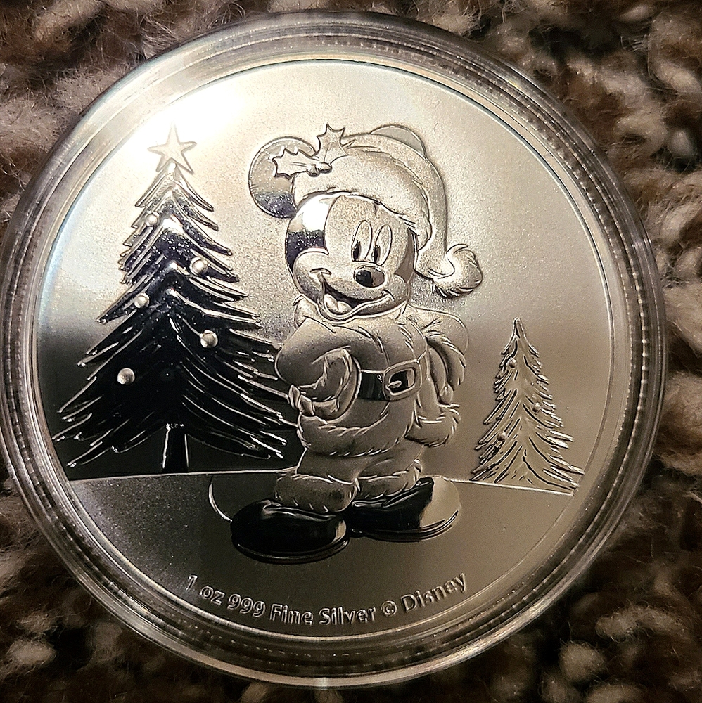 2019 Disney Mickey Mouse Christmas 1oz Silver coin